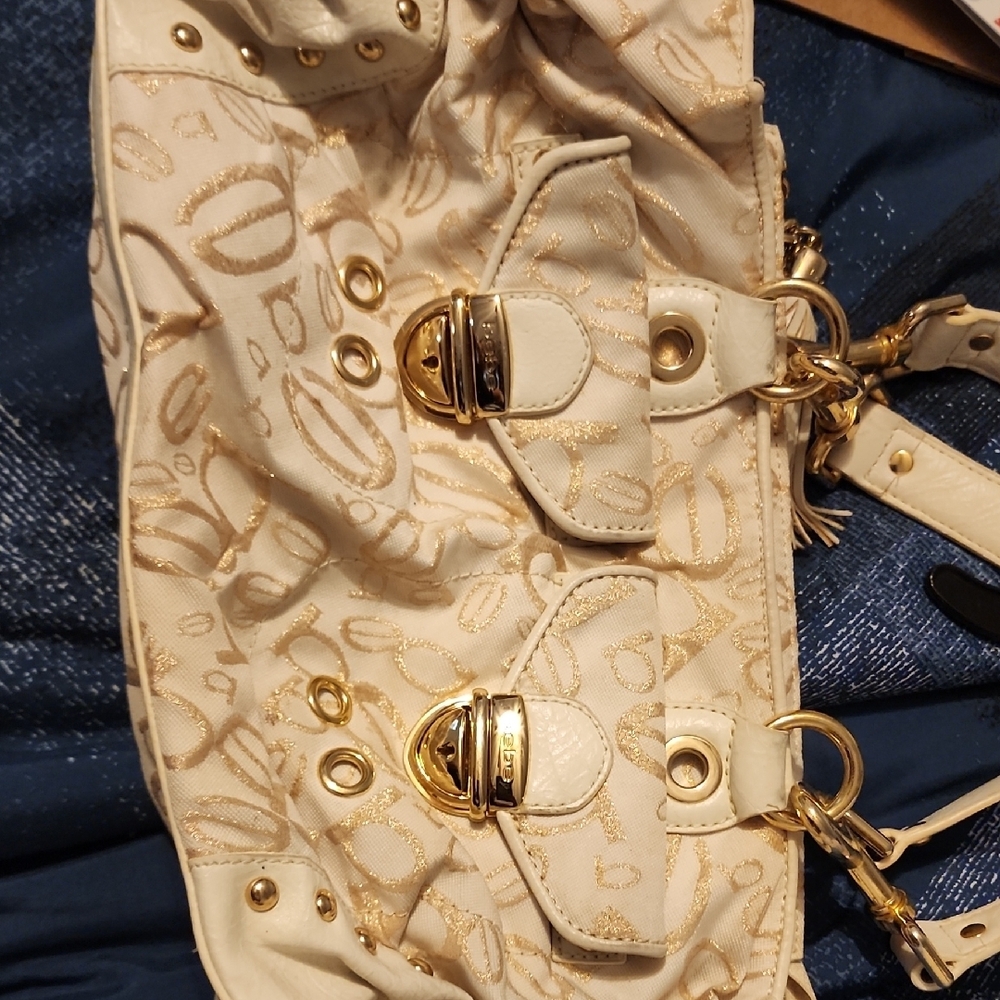 Elegant Cream and Gold Women's Bag